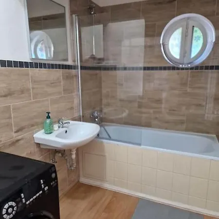 Апартаменты Prijemnybyt 2 1 V Prizemi Pro 5 Острава