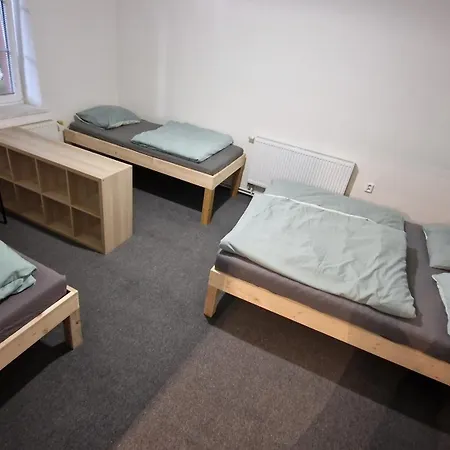 Prijemnybyt 2 1 V Prizemi Pro 5 * Острава