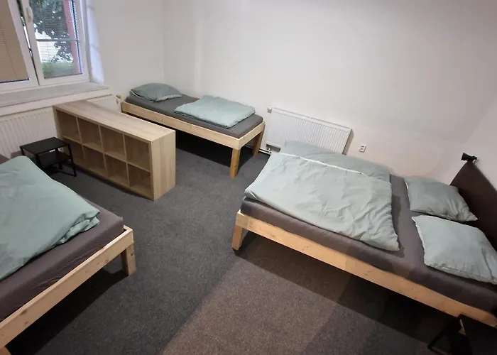 Prijemnybyt 2 1 V Prizemi Pro 5 * Острава